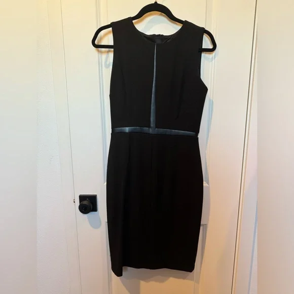 Black cocktail dress - Picture 1 of 4